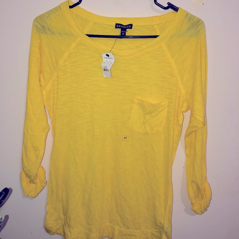 Women’s Quarter sleeve Express t-shirt size XS